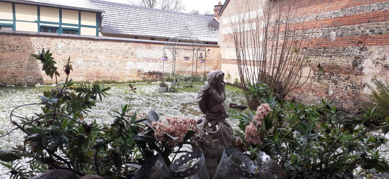Maison D'Hotes Archangels Home แซ็งต์-ซ็องส์ ภายนอก รูปภาพ